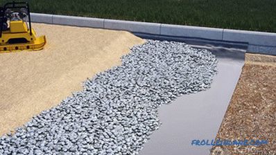 Како да се постават асфалтирање камења - поставување на асфалтирани камења