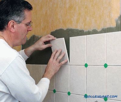 Поставување на керамички плочки направете го тоа сами на ѕидовите, на подот