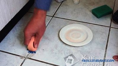 Како да ги исчистите зглобовите помеѓу плочките