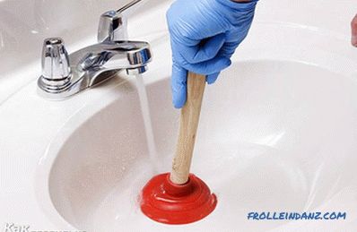 Како да се исчисти мијалникот од затнувањето