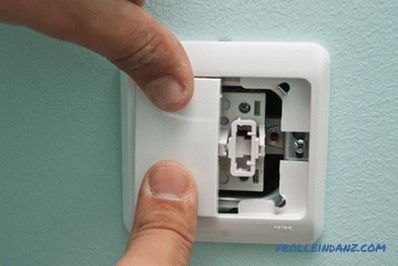 Како да го поврзете прекинувачот за светлата со две копчиња + Фото