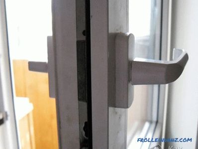 Прилагодување на вратата од балконот