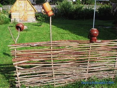 Како да се направи плетен ограда - правење на добиток (+ фотографии)