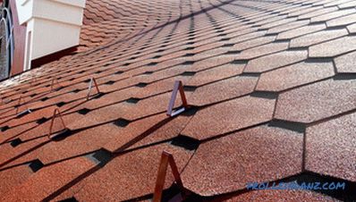 Што е подобар метал или мек покрив за покривот на приватна куќа
