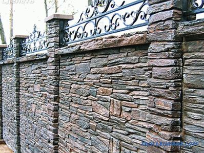 Ограда направена од камен со свои раце