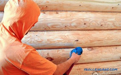 Како да насликате дрвена куќа однадвор