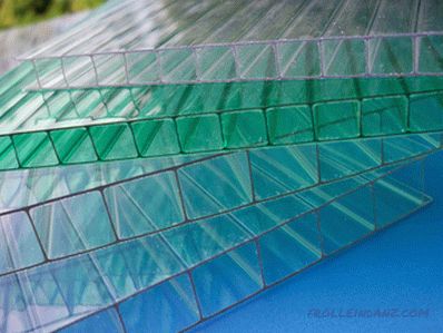 Кој поликарбонат е подобро да се користи за стаклена градина