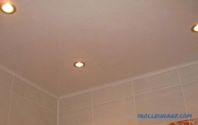 Кој таван е подобро да се направи во бањата